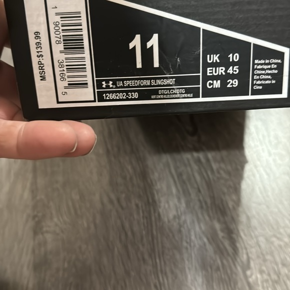 Men’s under armour size 11 olive green sling shot shoes - Picture 4 of 4